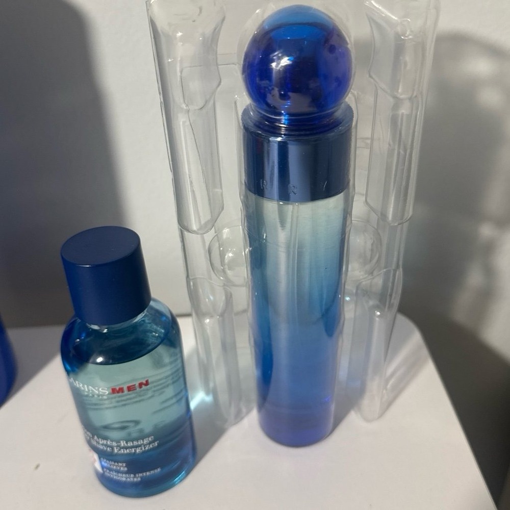 New Perry Ellis Men's 360* Very Blue Eau de Toilette Spray - 3.4oz & new Carins